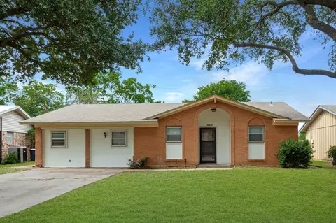 1820 Emery St, Denton, TX 76201