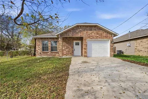 4104 Gordon St, Greenville, TX 75401