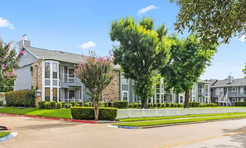 630 W Canty St #B3, Dallas, TX 75208