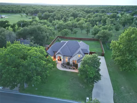 9709 Bellechase Rd, Granbury, TX 76049