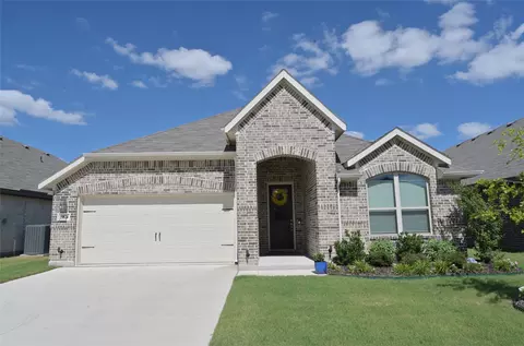 5924 Pine River Ln, Fort Worth, TX 76179