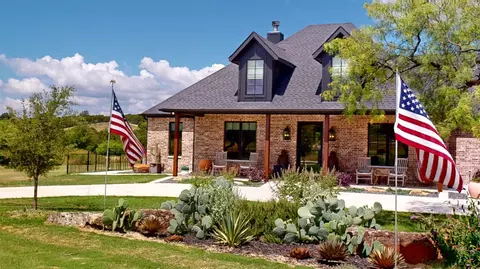 2125 Canyon Wren Loop, Graford, TX 76449