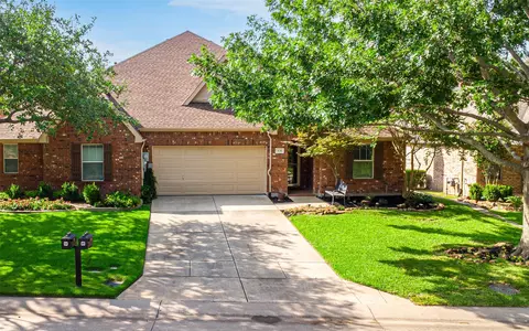 851 Scenic Ranch Cir, Fairview, TX 75069