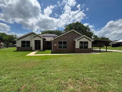 621 N Avenue B, Springtown, TX 76082