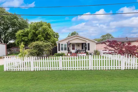 405 Pecan St, Forreston, TX 76041