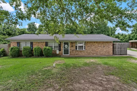 110 Wisteria Cir, Haughton, LA 71037