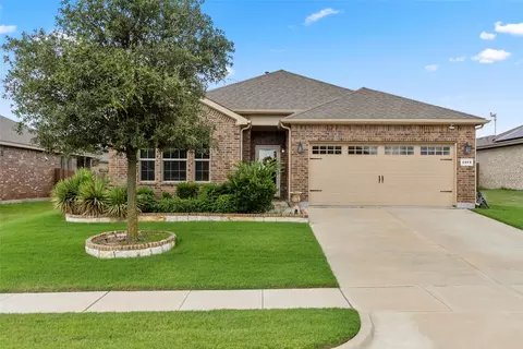 2615 Sunburst Dr, Glenn Heights, TX 75154
