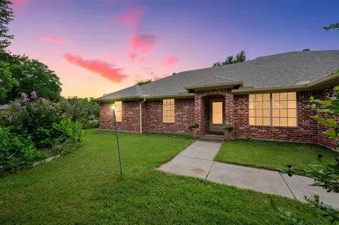 3301 Sycamore Dr, Flower Mound, TX 75028