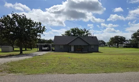 195 Brown Ln, Poolville, TX 76487