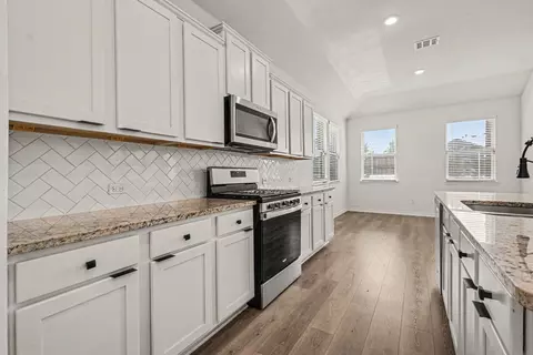 Kitchen - 3801 Forest Bend Rd, Denton, TX 76208 photo 3 of 3