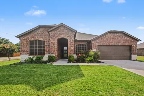 3801 Forest Bend Rd, Denton, TX 76208