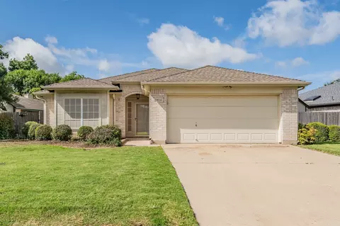 5814 Rock Meadow Trl, Arlington, TX 76017