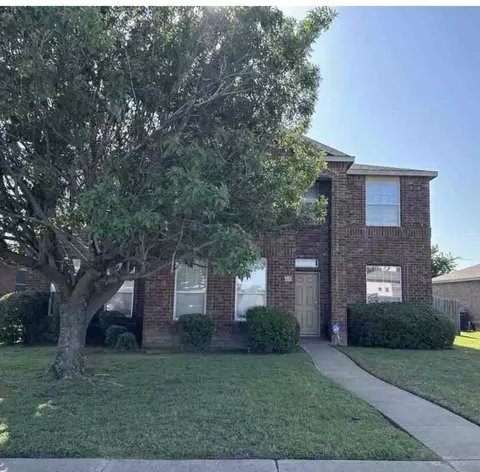 220 Maplecrest Dr, Desoto, TX 75115