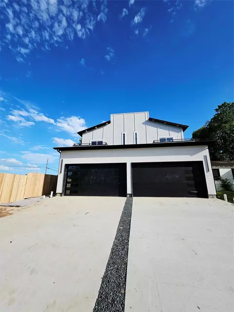 520 Woodbine Ave, Dallas, TX 75203