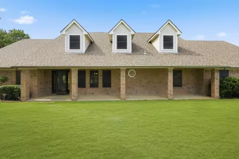 451 Blue Mound Rd E, Haslet, TX 76052