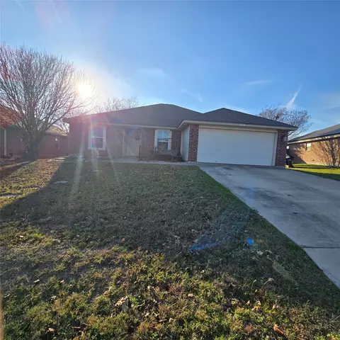 212 Druse Ln, Jarrell, TX 76537