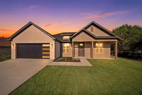 2607 White Rock Dr, Granbury, TX 76048