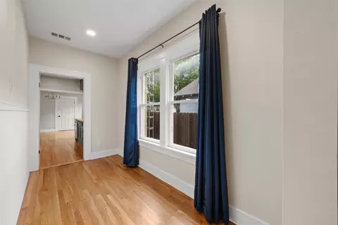 Entry Way - 2600 N 17th St, Waco, TX 76708 photo 1 of 2