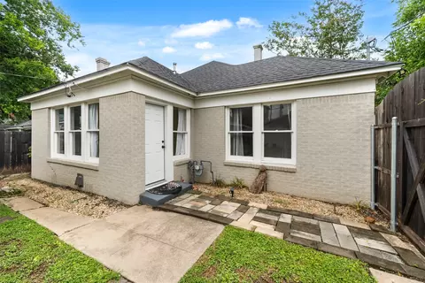 Exterior - 2600 N 17th St, Waco, TX 76708 photo 6 of 6