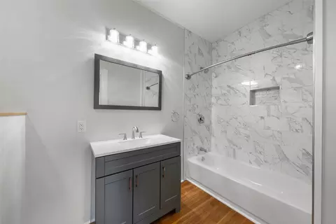 Bath - 2600 N 17th St, Waco, TX 76708 photo 2 of 2