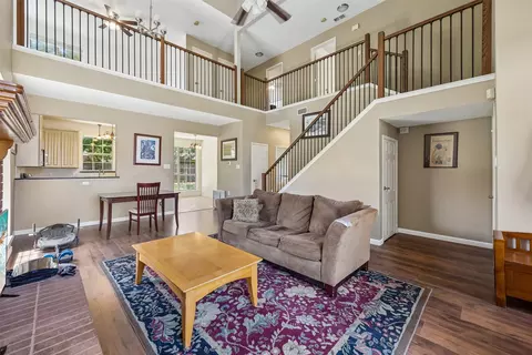 6717 Wooddale Dr, Watauga, TX 76148