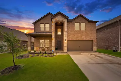 9720 Lariat Dr, Aubrey, TX 76227