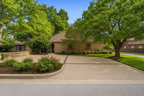 4000 W 5th St, Fort Worth, TX 76107