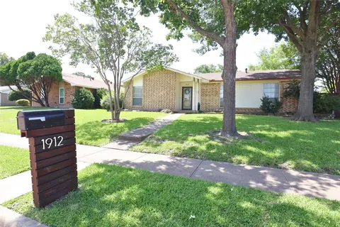 1912 E Spring Valley Rd, Richardson, TX 75081