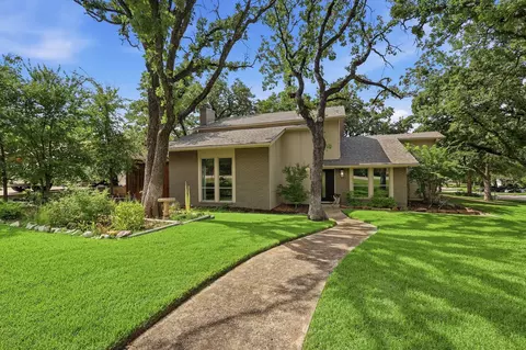 858 Highland Village Rd, Highland Village, TX 75077