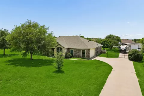 107 Blue Ribbon Trl, Weatherford, TX 76087