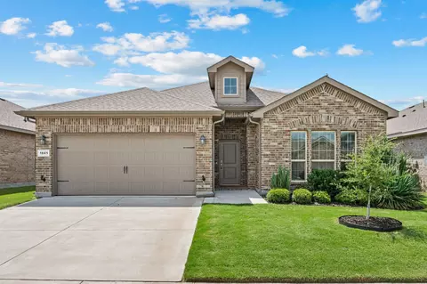 1841 Chamaeleon Dr, Haslet, TX 76052