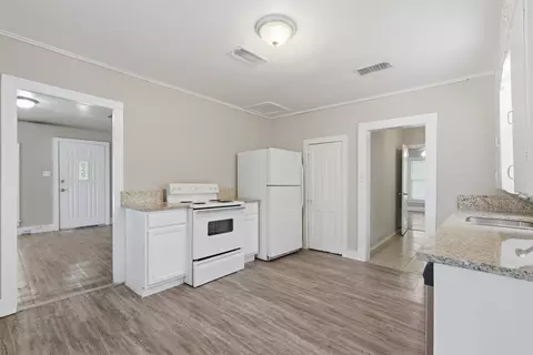Entry Way - 630 E Acheson St, Denison, TX 75021 photo 1 of 1