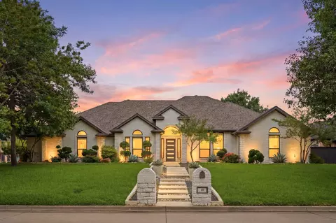 10 Trailside Ct, Mansfield, TX 76063
