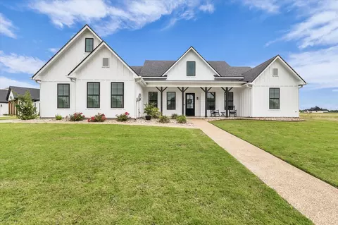 154 Water View Ln, Robinson, TX 76706
