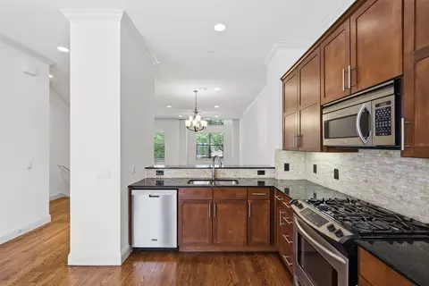 636 E Bluff St, Fort Worth, TX 76102
