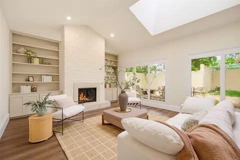 4394 Cochran Chapel Cir, Dallas, TX 75209