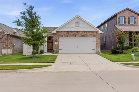 1021 Mason St, Aubrey, TX 76227