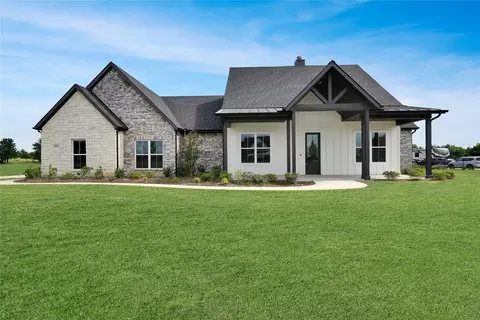 3094 Willow Rd, Celeste, TX 75423