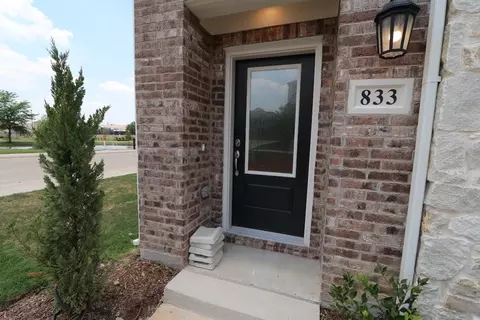 833 Tennessee Dr, Euless, TX 76040