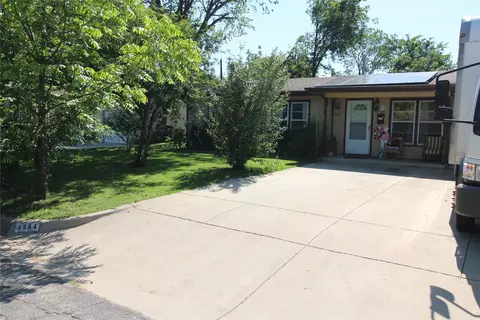 4454 Pleasant St, Fort Worth, TX 76115