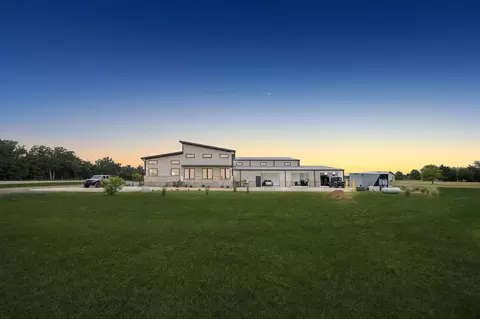 Exterior - 836 Vz County Rd, Van, TX 75790 photo 2 of 6
