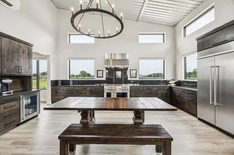 Kitchen - 836 Vz County Rd, Van, TX 75790 photo 1 of 2