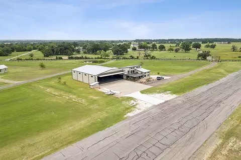 View/Area - 836 Vz County Rd, Van, TX 75790 photo 1 of 4