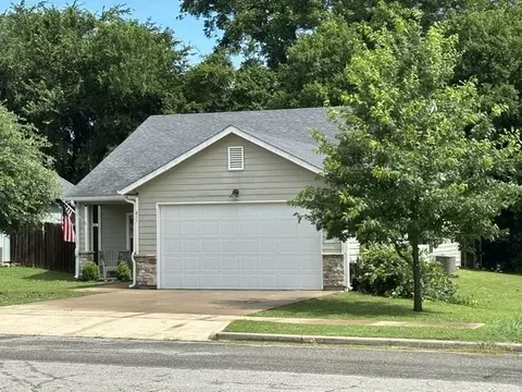 211 Hilre Dr, Sherman, TX 75092