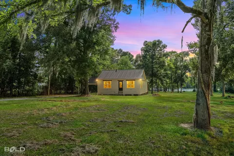 600 Horseshoe Bend Rd, Doyline, LA 71023