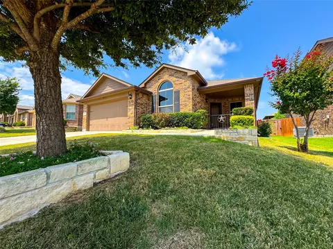 708 Stanmire Lake Trl, Fort Worth, TX 76120