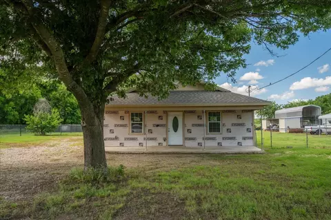 503 E Sanger St, Celeste, TX 75423 photo 2