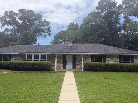 8401 Dogwood Trl, Haughton, LA 71037