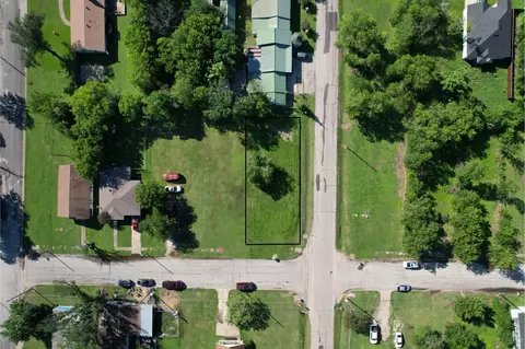 1218 E 12th Ave, Corsicana, TX 75110