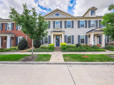 1020 Gardenia St, Carrollton, TX 75007